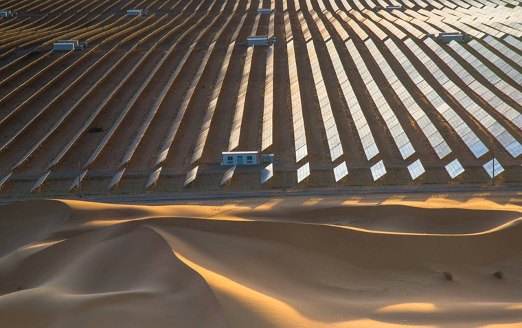 沙漠建光伏发电站利和弊